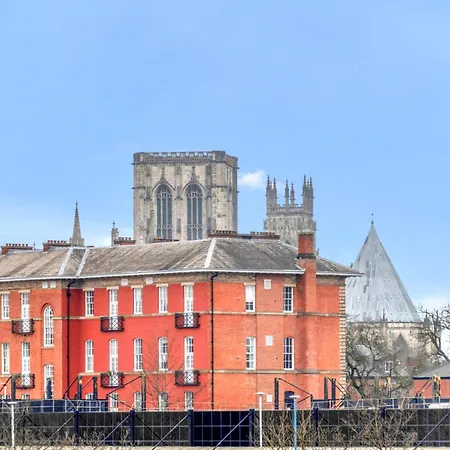 Apartamento 21 Two Bedroom- With Secure Parking And Free Onsite Gym York