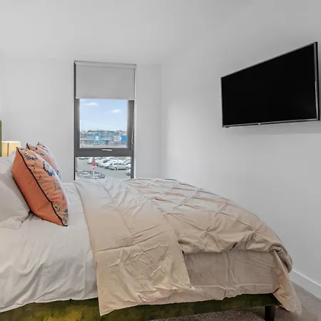 21 Two Bedroom- With Secure Parking And Free Onsite Gym Apartmán