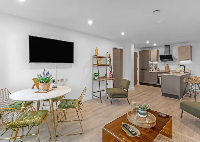 21 Two Bedroom- With Secure Parking And Free Onsite Gym York