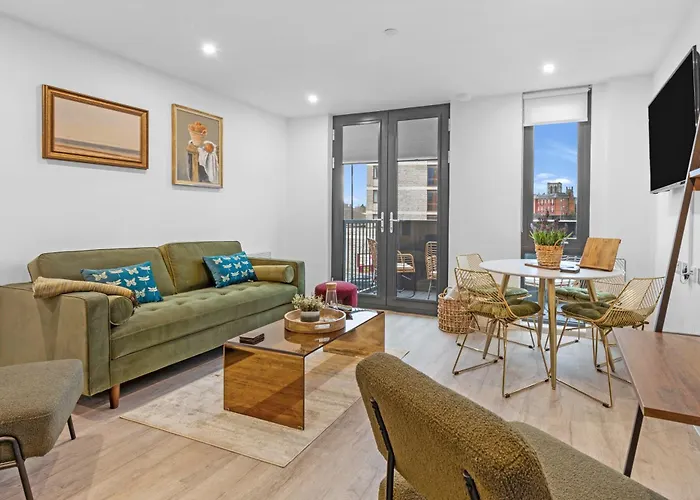 21 Two Bedroom- With Secure Parking And Free Onsite Gym * York