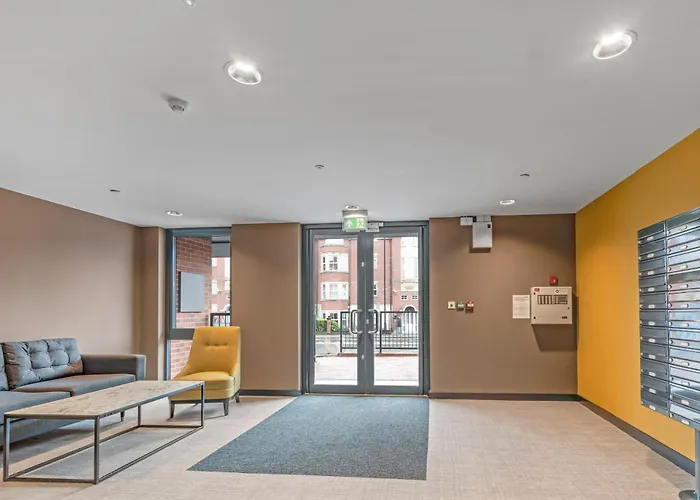 21 Two Bedroom- With Secure Parking And Free Onsite Gym Apartamento York