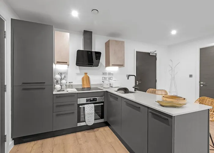 21 Two Bedroom- With Secure Parking And Free Onsite Gym * York