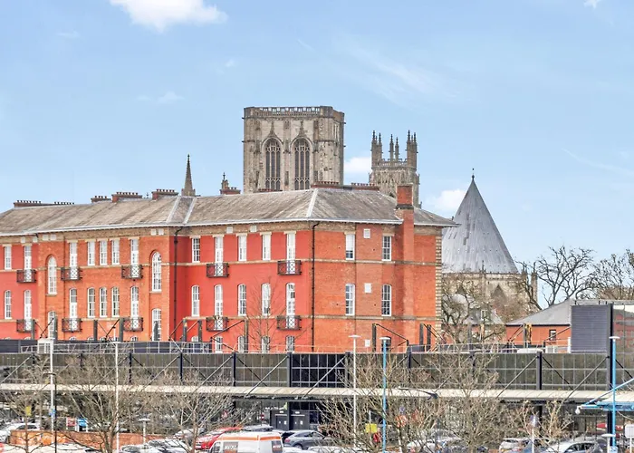 21 Two Bedroom- With Secure Parking And Free Onsite Gym York