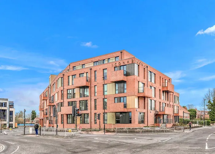 21 Two Bedroom- With Secure Parking And Free Onsite Gym * York