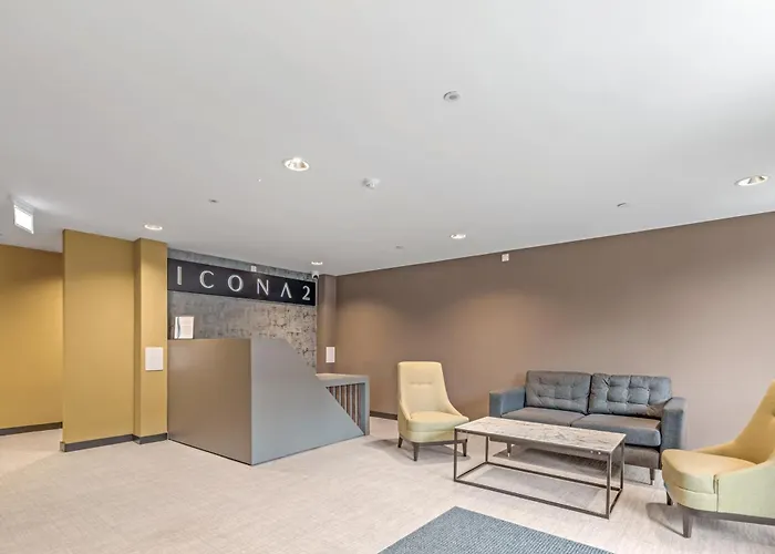 21 Two Bedroom- With Secure Parking And Free Onsite Gym * York