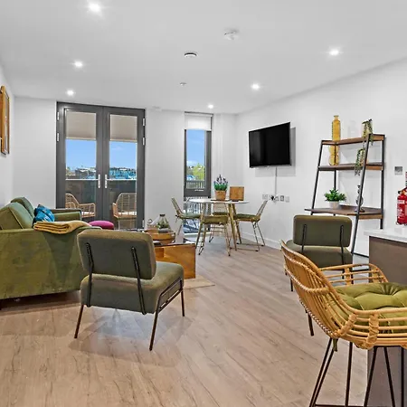 21 Two Bedroom- With Secure Parking And Free Onsite Gym 公寓 约克