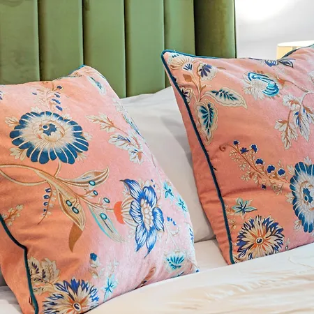 公寓 21 Two Bedroom- With Secure Parking And Free Onsite Gym *