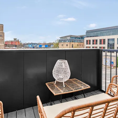 Διαμέρισμα 21 Two Bedroom- With Secure Parking And Free Onsite Gym *
